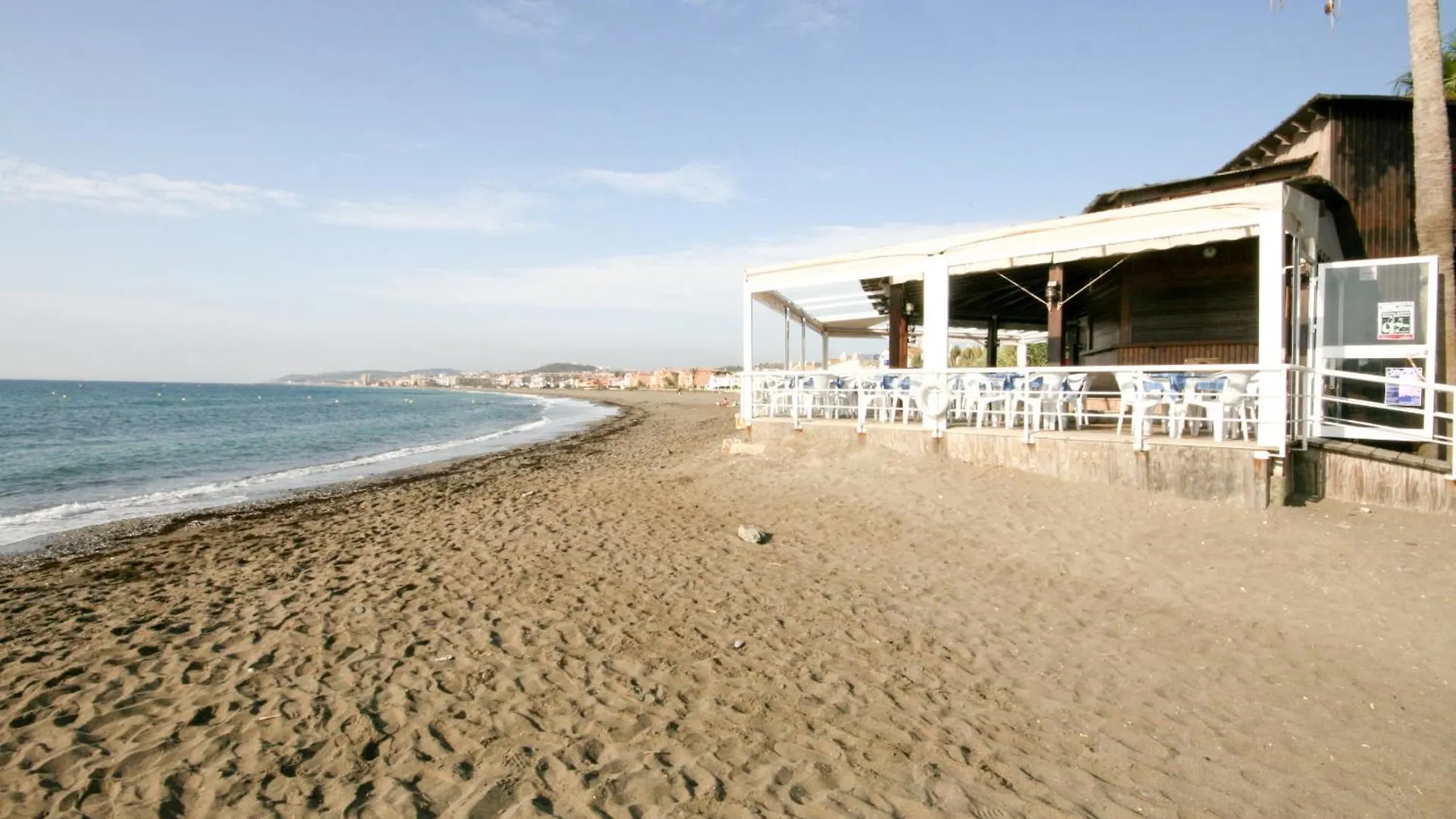 דירה קסרס Beachfront Penthouse With Sea Views, Hot Tub, Bbq ספרד