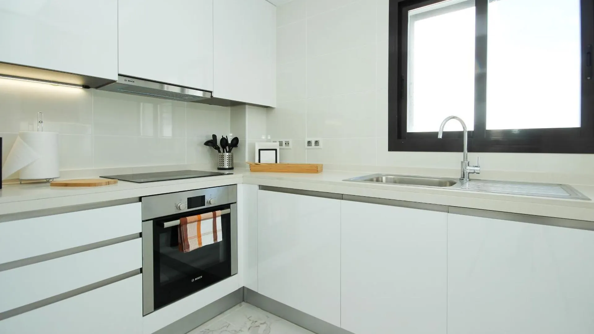 Appartement Beachfront Penthouse With Sea Views, Hot Tub, Bbq Casares